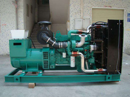 康巴什1100kw康明斯柴油发电机组图片 康巴什1100kw康明斯柴油发电机组图片